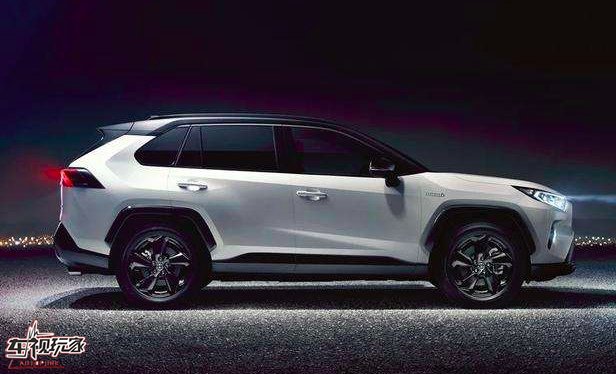 让全新RAV4荣放告诉你“功能外化”其实很上档次