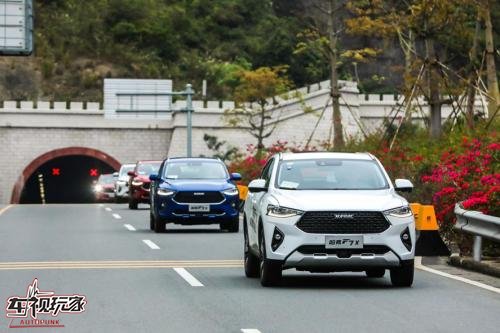 在智能科技方面，哈弗F7x不仅做到“极致”，更走在潮流最前沿