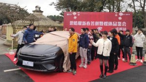 10万级运动轿跑 思皓曜 Z世代用户的理想选择
