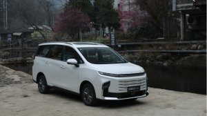 传祺M6遇劲敌？这款10万级混动MPV凭啥让家庭用户变心？