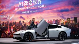携AI科技全明星阵容亮相成都车展！全新小鹏P7锁定C位！