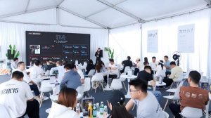 成都试驾智己LS8：25万级，凭什么叫板百万级8系旗舰？